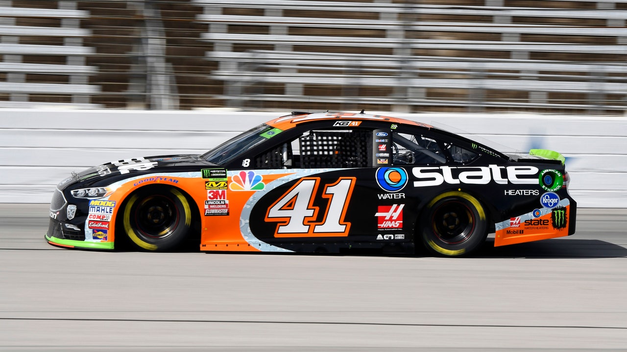 Blaney 200-mph Texas pole; all 4 Stewart Haas cars in top 7